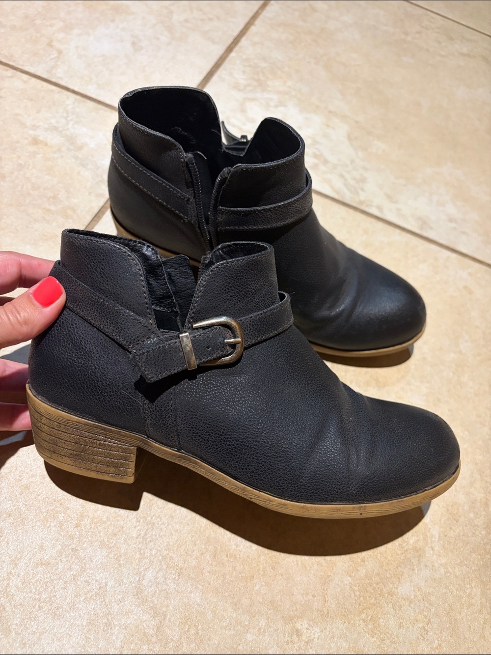 Cutest black booties!